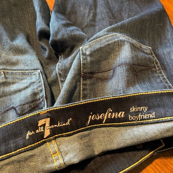 7 For All Mankind 24 Dark Wash Josefina Skinny Boyfriend Distressed - Picture 3 of 4